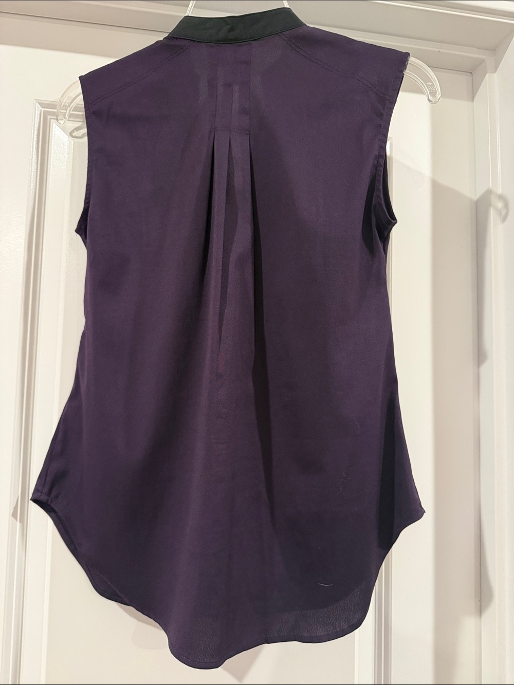 Converse Sleeveless Plum Blouse with Black Trim - Picture 2 of 8